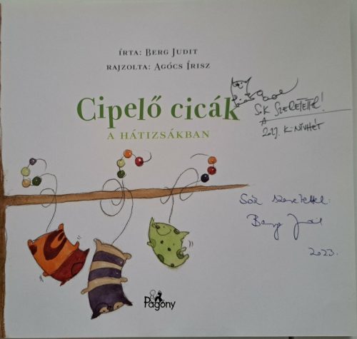 DEDIKÁLT-Cipelő cicák a hátizsákban