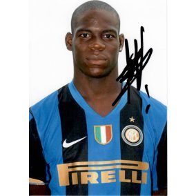 Signed photo by Balotelli 10x15 cm Signed photo by Balotelli 10x15 cm