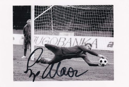 Signed photo by Sepp Maier 10x15 cm