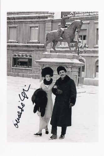 Signed photo by Geraldine Chaplin 10x15 cm