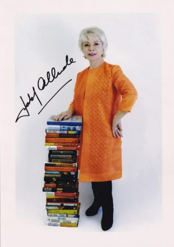 Signed photo by Isabel Allende 10x15 cm