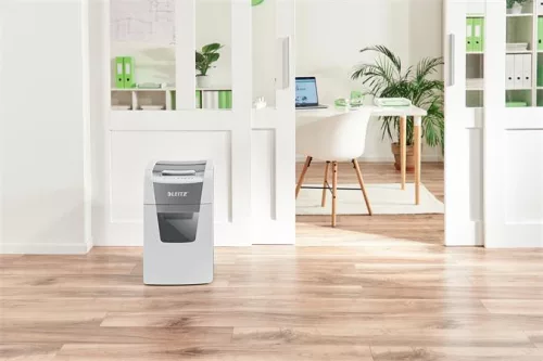 Iratmegsemmisítő, konfetti, 150 lap, LEITZ "IQ AutoFeed Office 150 P4 Pro"