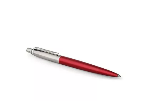 Golyóstoll, 0,7 mm, ezüst színű klip, Kensigton piros tolltest, PARKER "Royal Jotter", kék